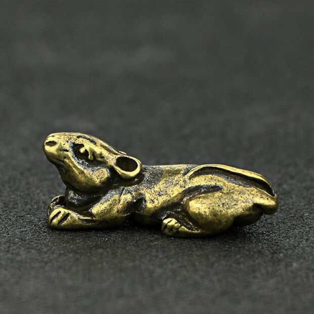 Rato decorativo – um símbolo de boa sorte e prosperidade